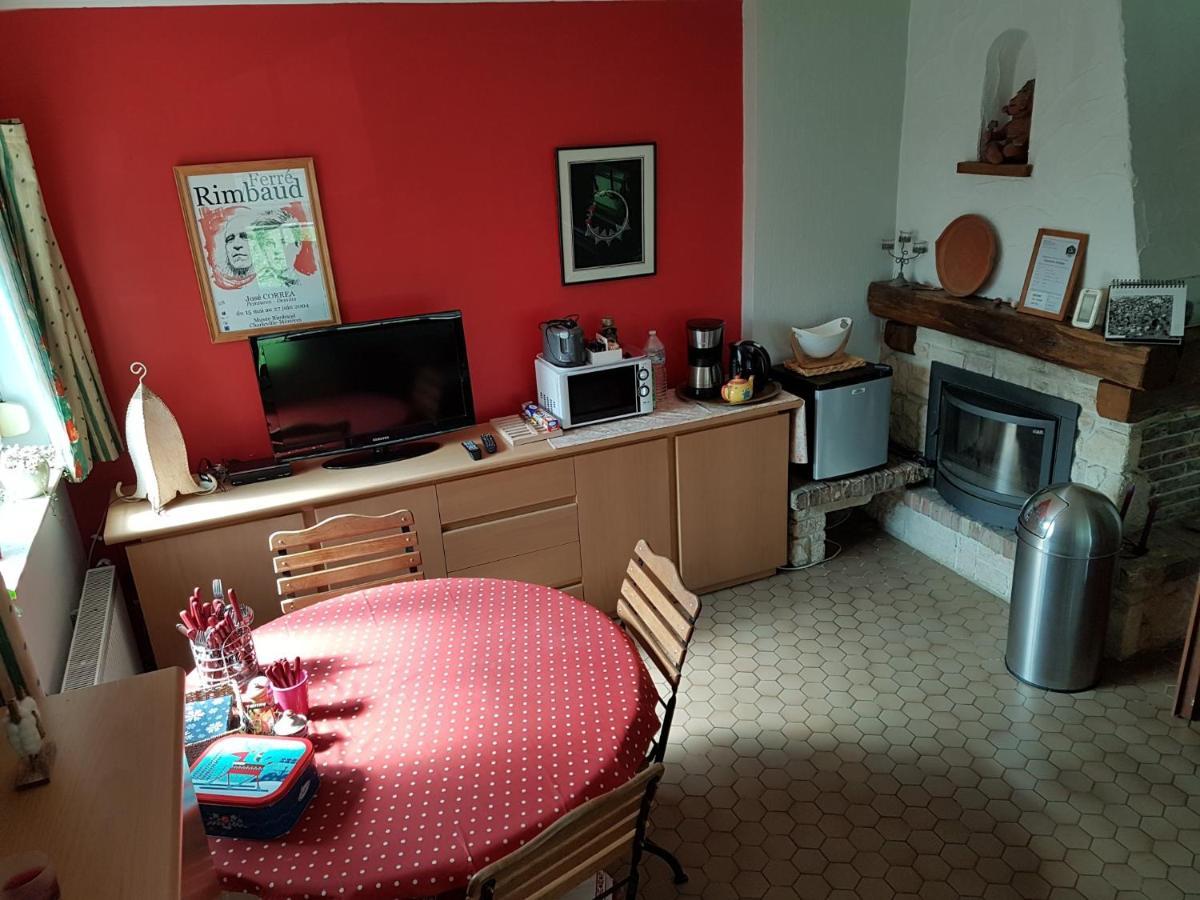 Au Fil Des Reves Bed and Breakfast Buitenkant foto
